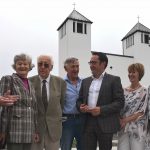 Einig am historischen Ort: In der „Vertriebenenstadt“ Neutraubling hat Tobias Gotthardt, Landtagskandidat der FREIEN WÄHLER, sich mit den Spitzen der regionalen Landsmannschaften getroffen und eine neue „alltägliche Erinnerungskultur“ gefordert.